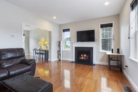 10 Blueberry Ln, Upton, MA 01568 photo 6