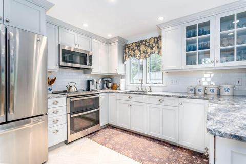 52 Surf Dr, Mashpee, MA 02649 photo 6