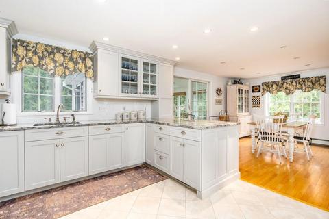 52 Surf Dr, Mashpee, MA 02649 photo 7