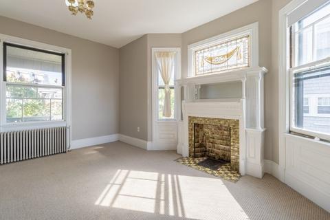 32 Beacon St, Gloucester, MA 01930 photo 19