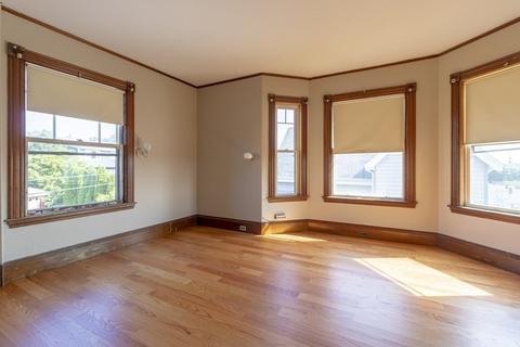 32 Beacon St, Gloucester, MA 01930 photo 25