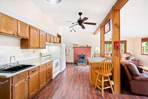 15 Tucker Ln, Sutton, MA 01590 photo 9