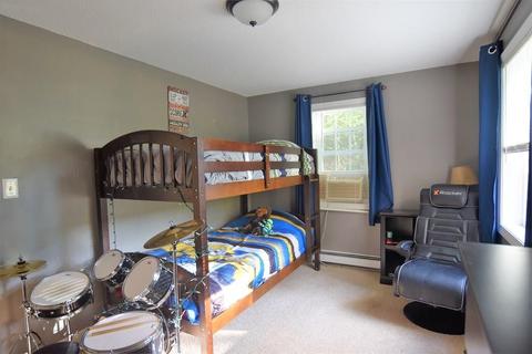 630 Royalston Rd, Phillipston, MA 01331 photo 9