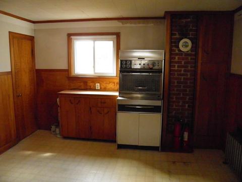 60 Morse Ave, Ware, MA 01082 photo 8