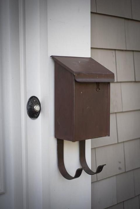 2 Pond St, Marblehead, MA 01945 photo 3