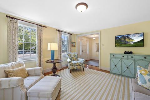 2 Pond St, Marblehead, MA 01945 photo 13