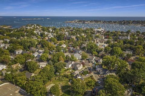 2 Pond St, Marblehead, MA 01945 photo 10