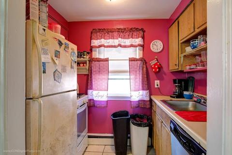 488 Cambridge St, Fall River, MA 02721 photo 16