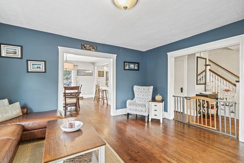 10 Everett St, Stoneham, MA 02180 photo 7