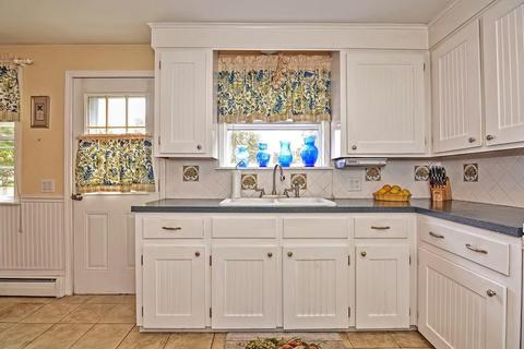 29 Denver Ave, Warren, RI 02885 photo 11