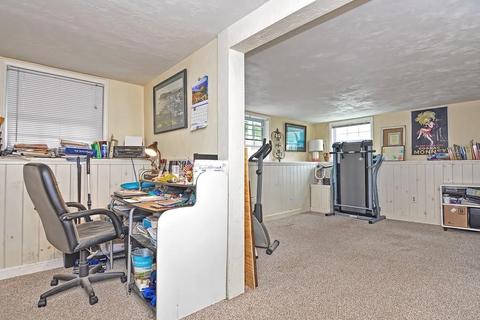 29 Denver Ave, Warren, RI 02885 photo 31