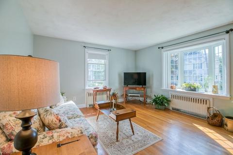 29 Harkness Ave, Springfield, MA 01118 photo 4