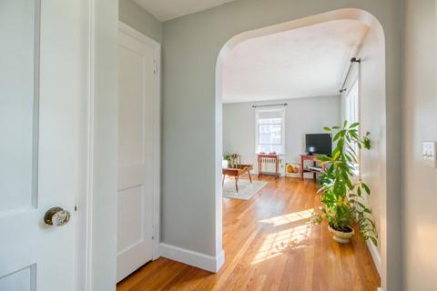 29 Harkness Ave, Springfield, MA 01118 photo 3