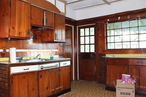 264 Denver St, Springfield, MA 01109 photo 9