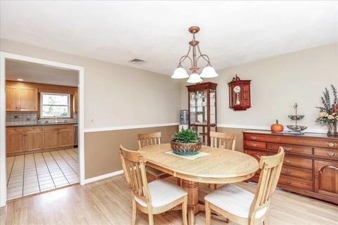 4 Fox Run Rd, Danvers, MA 01923 photo 11