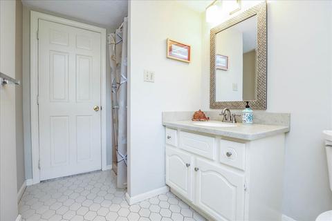 4 Fox Run Rd, Danvers, MA 01923 photo 9