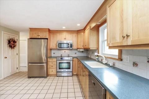 4 Fox Run Rd, Danvers, MA 01923 photo 5