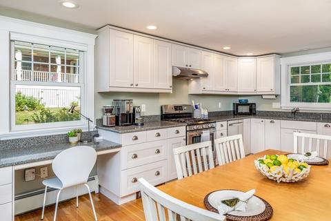 20 Willow Rd, Marblehead, MA 01945 photo 6