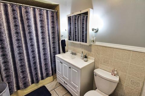 47 Reney St, Fall River, MA 02723 photo 8