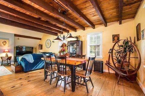 121 Surf Dr, Mashpee, MA 02649 photo 5