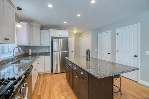 47 Laurence St, Springfield, MA 01104 photo 8
