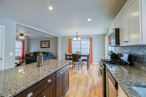 47 Laurence St, Springfield, MA 01104 photo 7
