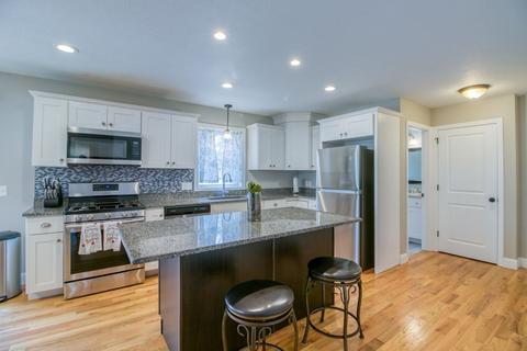 47 Laurence St, Springfield, MA 01104 photo 5