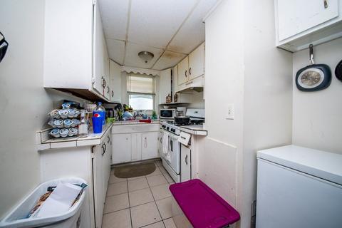 912 Plymouth Ave, Fall River, MA 02721 photo 19