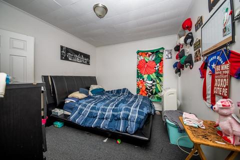 912 Plymouth Ave, Fall River, MA 02721 photo 17