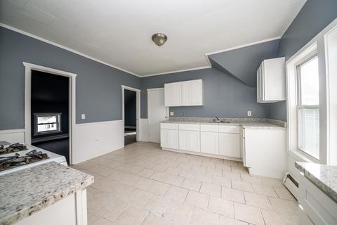 912 Plymouth Ave, Fall River, MA 02721 photo 8
