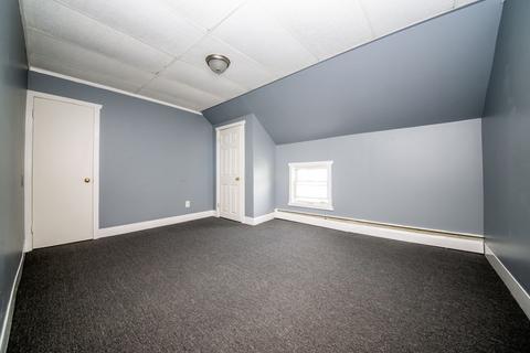 912 Plymouth Ave, Fall River, MA 02721 photo 9