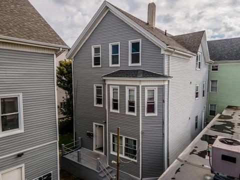 912 Plymouth Ave, Fall River, MA 02721 photo 1