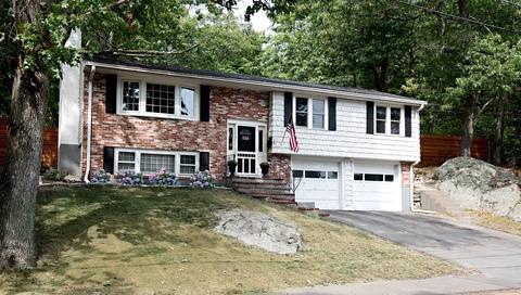 26 Colwell Dr, Dedham, MA 02026 photo 2