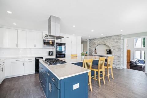 7 Chevalier Ave, Danvers, MA 01923 photo 17