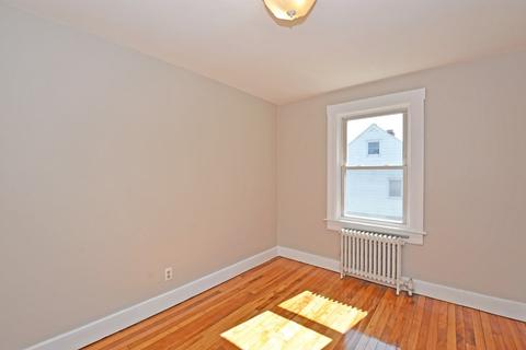 33 Marsh Ave, Worcester, MA 01605 photo 25