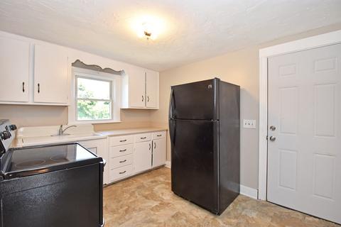 33 Marsh Ave, Worcester, MA 01605 photo 22