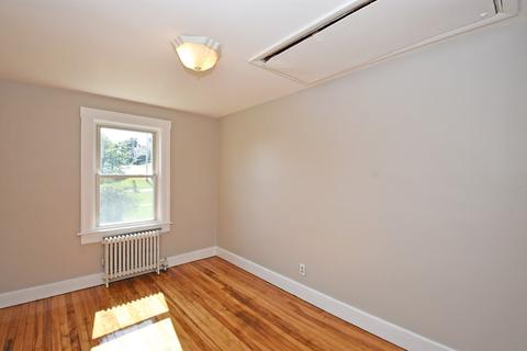 33 Marsh Ave, Worcester, MA 01605 photo 24