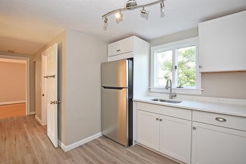 33 Marsh Ave, Worcester, MA 01605 photo 7