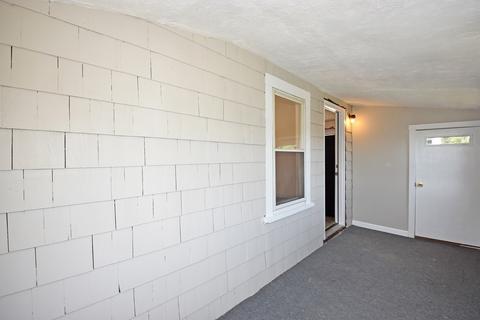 33 Marsh Ave, Worcester, MA 01605 photo 17