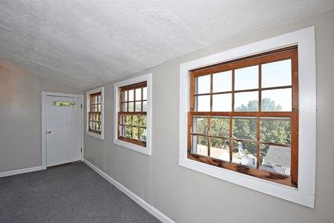 33 Marsh Ave, Worcester, MA 01605 photo 19