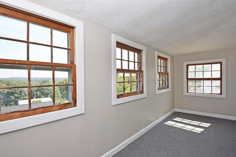 33 Marsh Ave, Worcester, MA 01605 photo 18