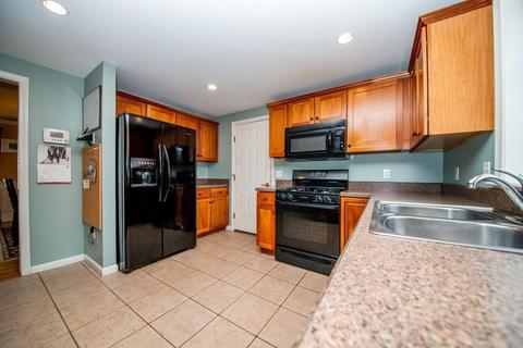 12 Maud Palmer Dr, Wareham, MA 02571 photo 10