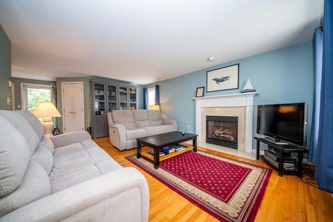 12 Maud Palmer Dr, Wareham, MA 02571 photo 5
