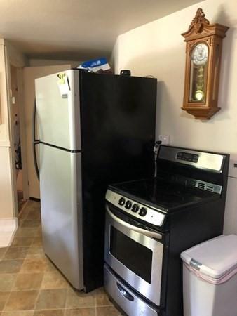 162 Prospect St, Springfield, MA 01107 photo 38