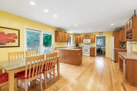 21 Longacre Rd, Needham, MA 02492 photo 17