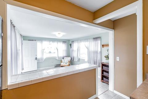66 Acker Cir, Chicopee, MA 01013 photo 6