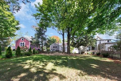 111 Pleasant St, Reading, MA 01867 photo 5