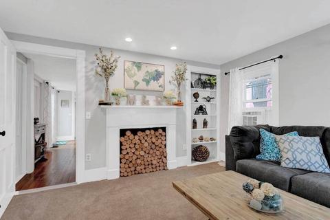 111 Pleasant St, Reading, MA 01867 photo 14