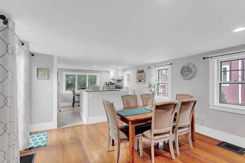 111 Pleasant St, Reading, MA 01867 photo 13