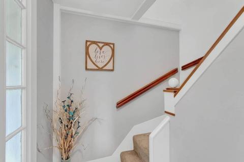 111 Pleasant St, Reading, MA 01867 photo 20